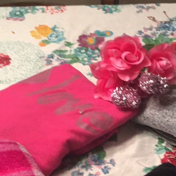 No Boundaries Other - Pink love sweats